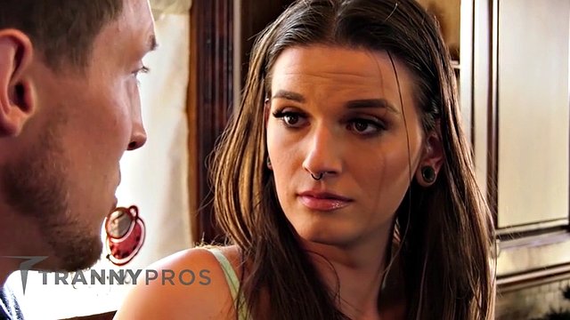 TrannyPros Kız Arkadaşımı Trans Ateşli Jenna Creed İçin Bıraktım