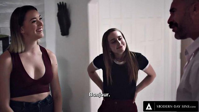 MODERN-DAY SINS - Naughty Anny Aurora Sneaks Off To Bang Her BFF s Stepdad FRENCH SUBTITLES: Porn