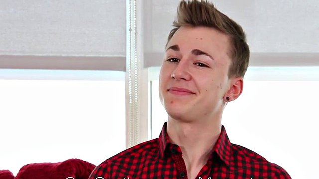 Young twink blows a dick and gets a fat facial