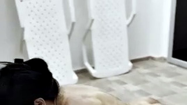 Female bodybuilder, full nude training
