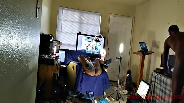 Thot in Texas - Enjoi gives pussy ebony amateur milf 00103
