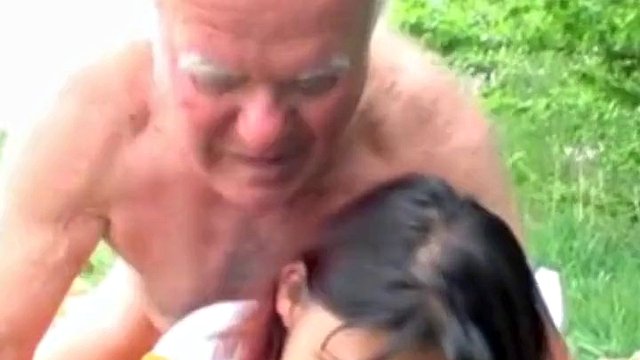 Outdoor sex with an old man in Holland just to make him cum