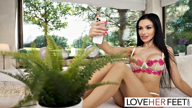 Samantha Cruz and Sasha Rose Lick Each Other's Feet Passionately