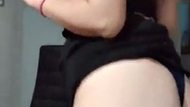 Dancing and grooming a horny woman with a big booty and big tits ready for you to come and fuck me