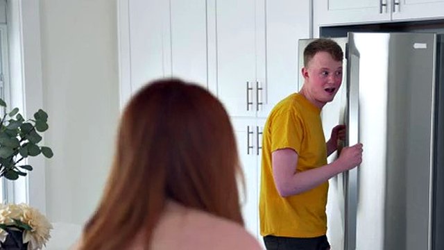 Taking Care Of My Stepmoms Pussy - S2:E4