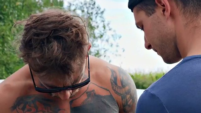 An athlete with a big dick fucks a gay guy on the street in front of his boyfriend
