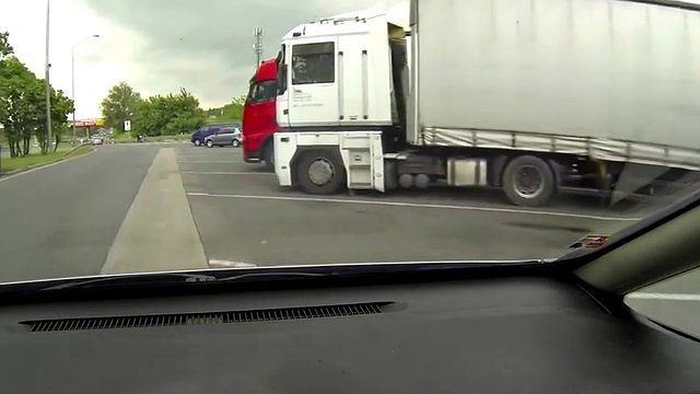 Amateur blonde slut fucked in the box of a truck